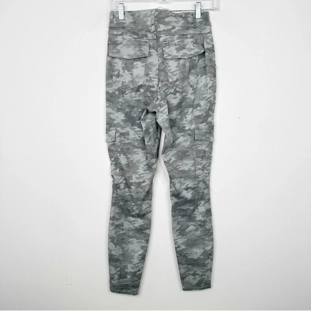 Spanx Stretch Twill Cargo Jogger Pant - Picture 5 of 6